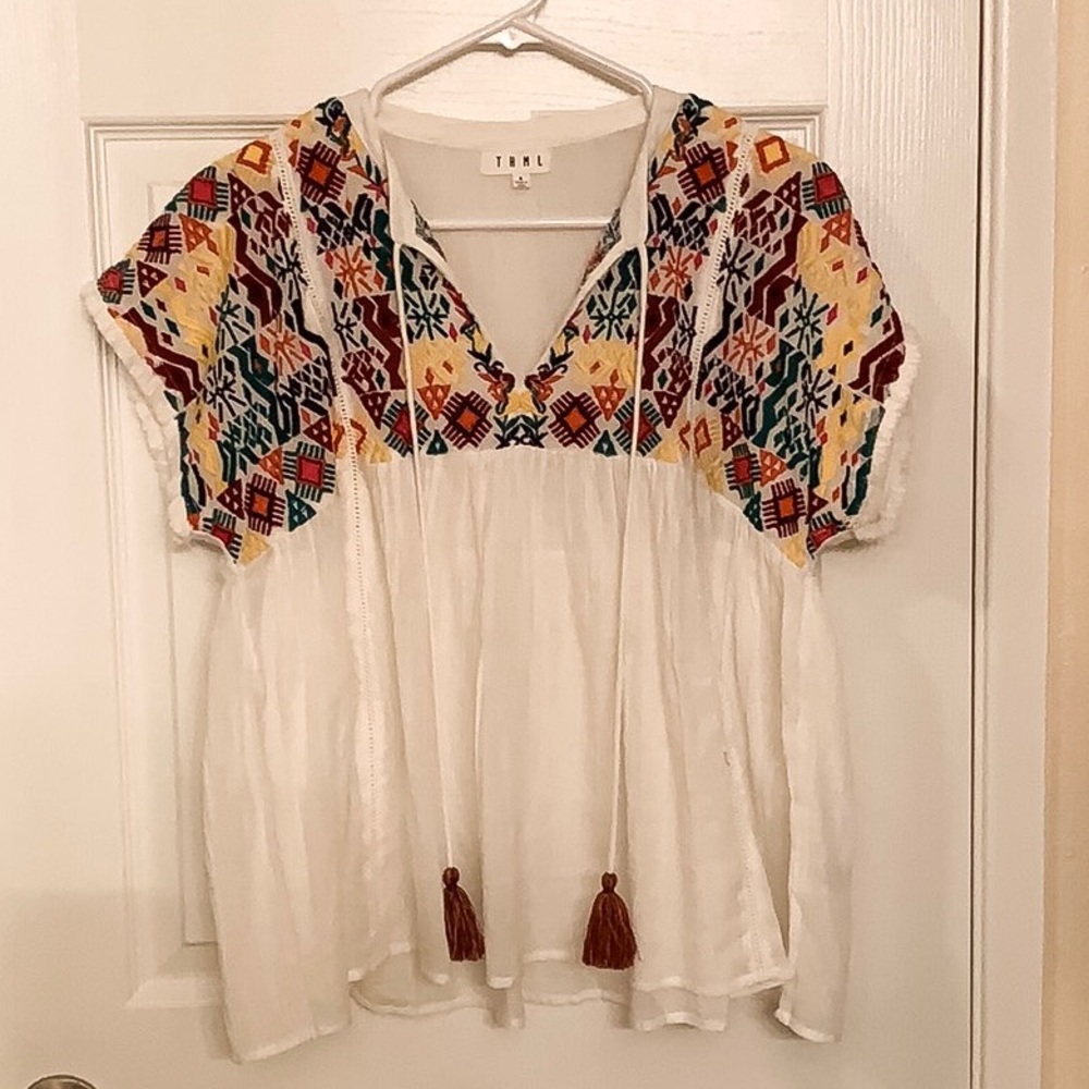 Vici White Top